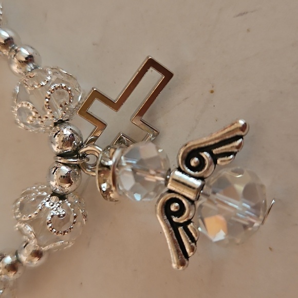 3 Silvertone & Seafoam Glass Beads & Charms Stretch Bracelets - Picture 11 of 13